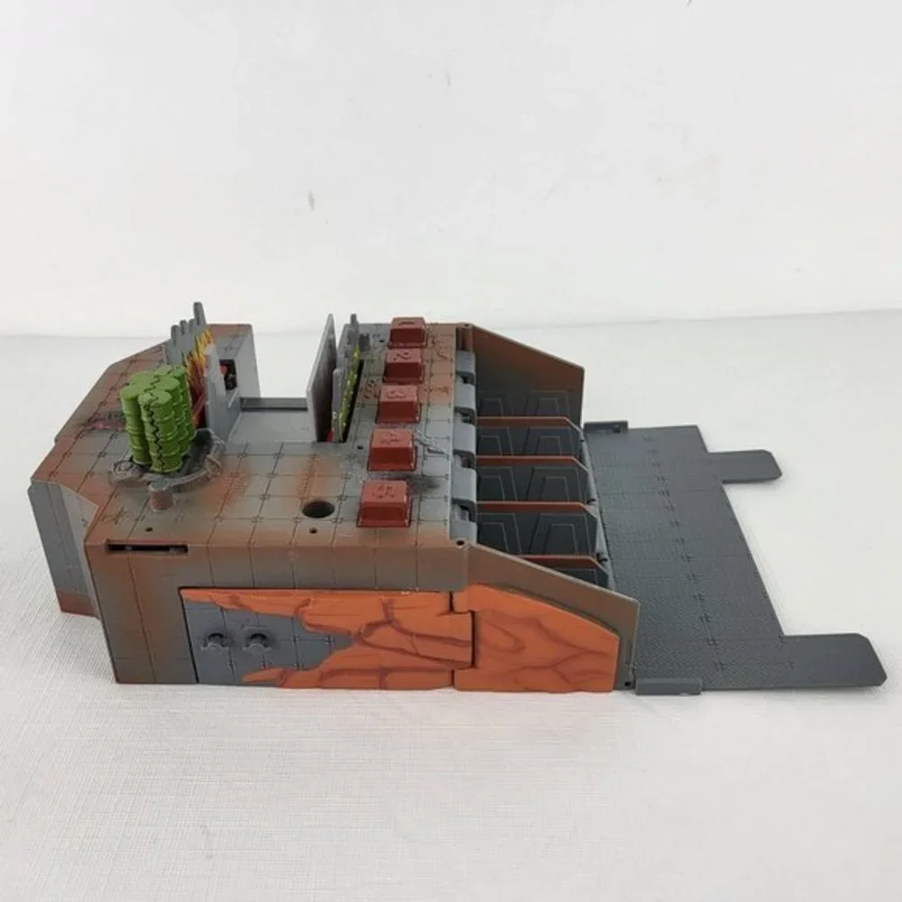 HASBRO Micro‎ Machines Secret Double Base Playset 2003